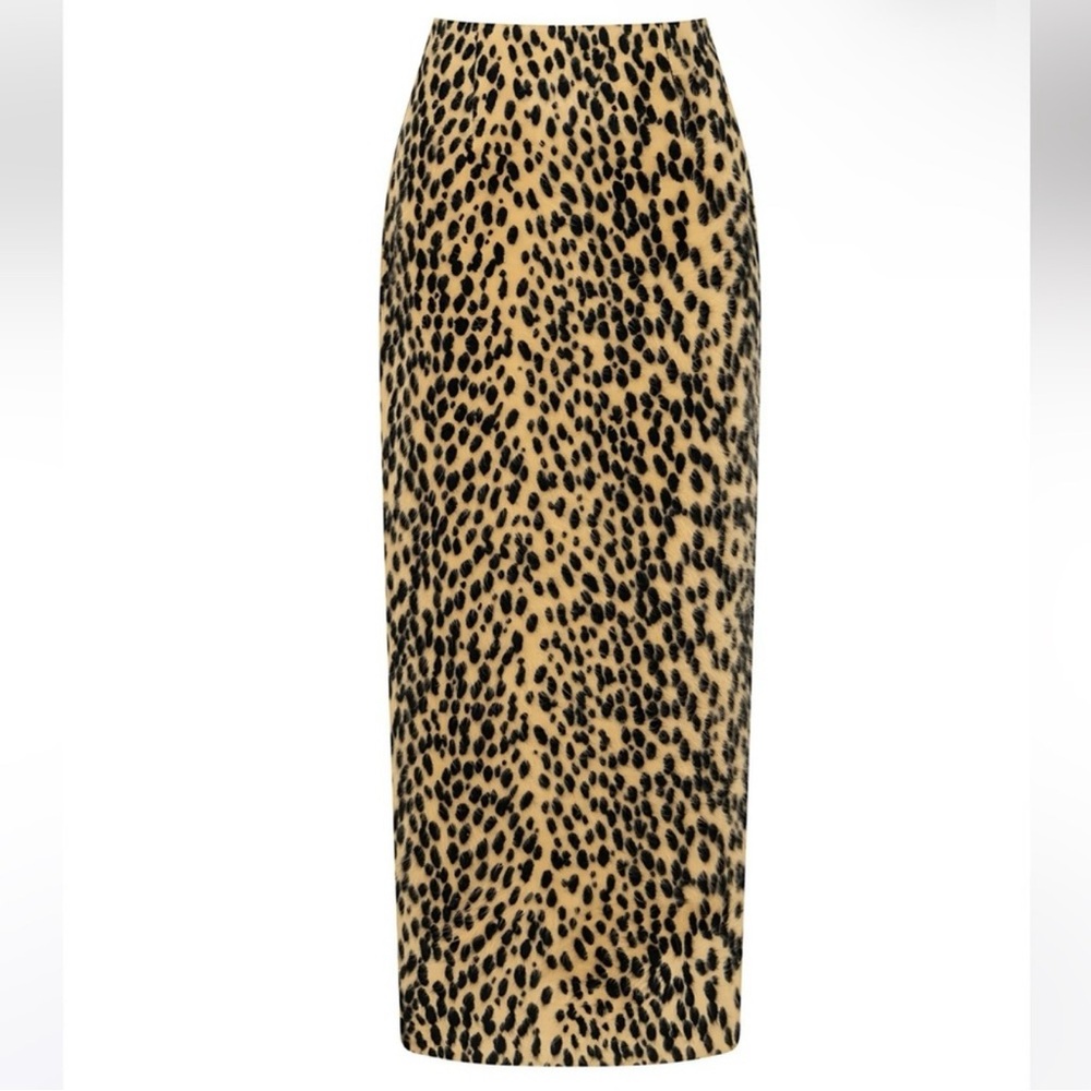 Brand New. Nocturne Leopard Printed Skirt. 34 (XS) size, true to size.